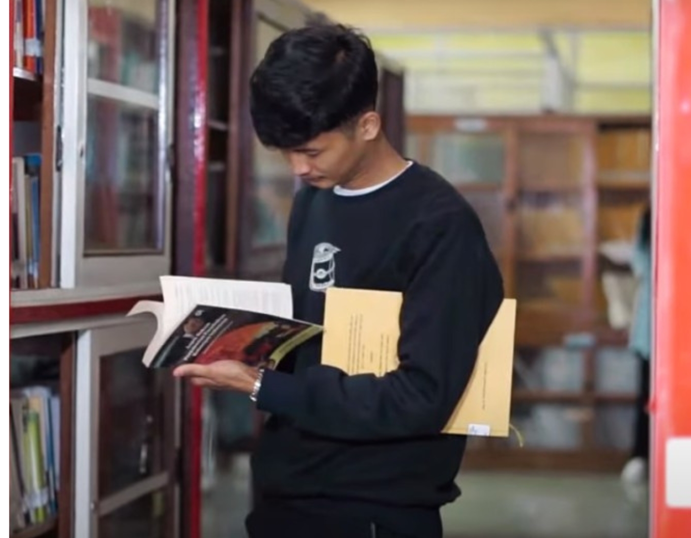 Perpustakaan fakultas hukum UM Sumatera Barat